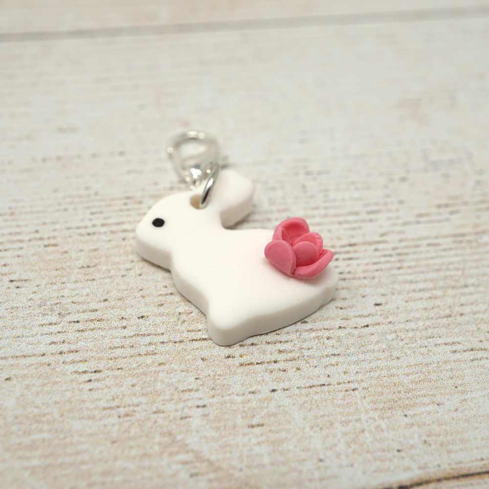 Handmade Polymer Clay Stitch Marker / Progress Keeper - White Rabbit | Market Town Yarns