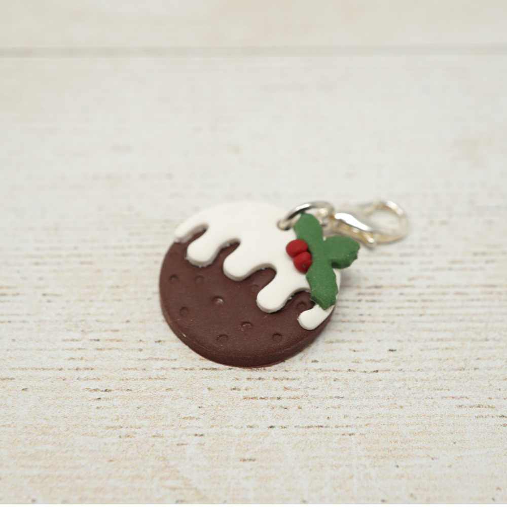 Handmade Polymer Clay Stitch Marker / Progress Keeper - Christmas Pudding 2D | Market Town Yarns