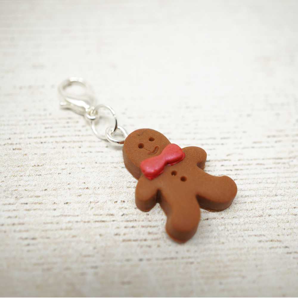 Handmade Polymer Clay Stitch Marker / Progress Keeper - Gingerbread | Market Town Yarns