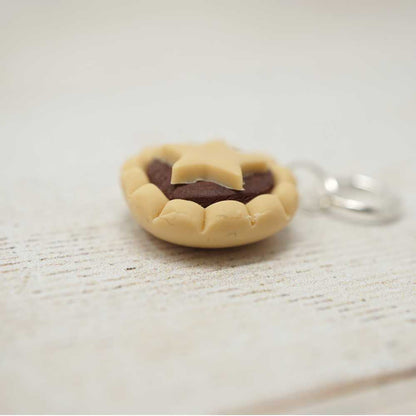 Handmade Polymer Clay Stitch Marker / Progress Keeper - Mince Pie | Market Town Yarns