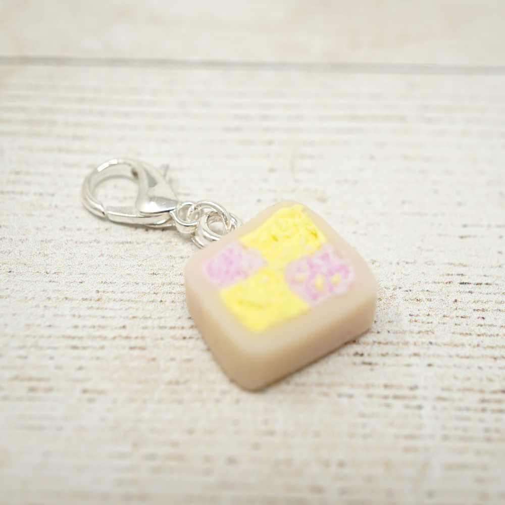 Handmade Polymer Clay Stitch Marker / Progress Keeper - Battenburg Cake | Market Town Yarns