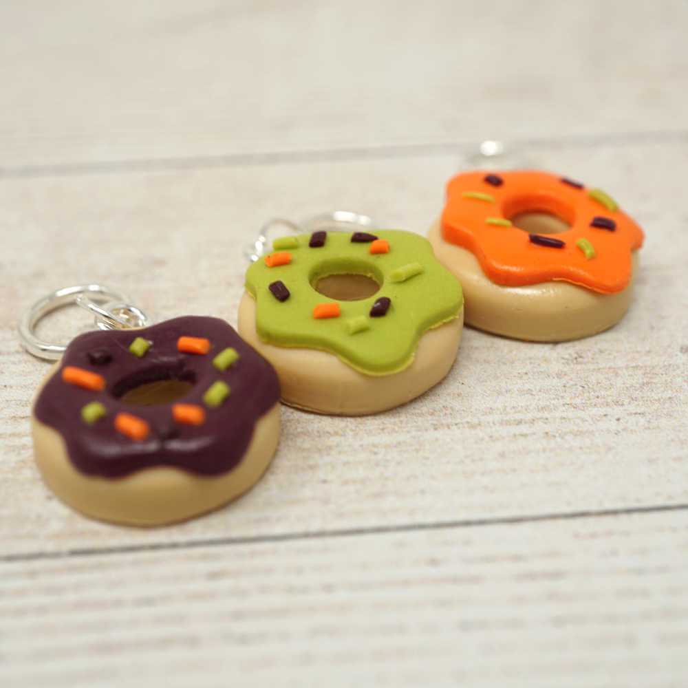 Handmade Polymer Clay Stitch Marker / Progress Keeper - Green Ghoulish Doughnut | Market Town Yarns