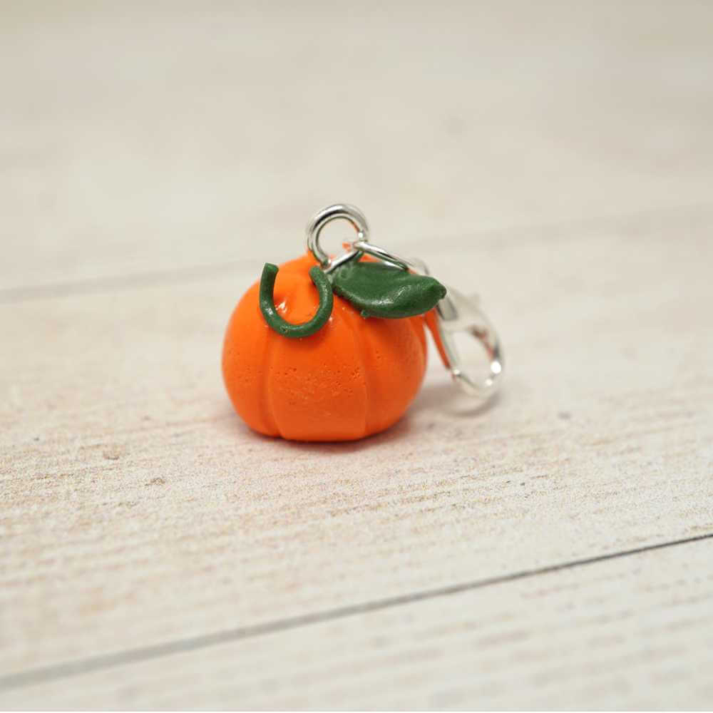 Handmade Polymer Clay Stitch Marker / Progress Keeper - Pumpkin | Market Town Yarns