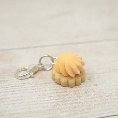 Keychain with a knitted pattern on a textured surface | Market Town Yarns