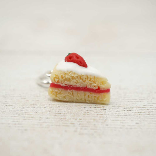 Handmade Polymer Clay Stitch Marker / Progress Keeper - Strawberry Sponge Cake | Market Town Yarns
